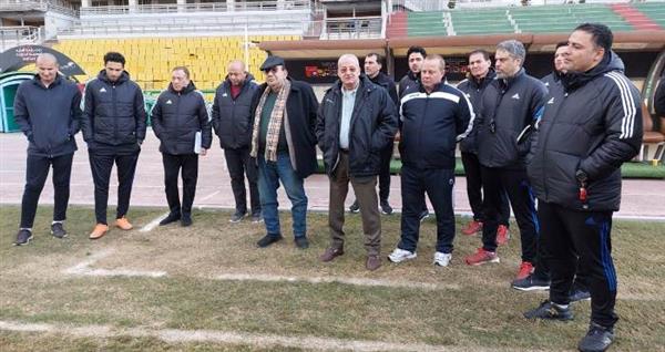 رئيس المقاولون العرب يحفز اللاعبين قبل مواجهة غزل المحلة