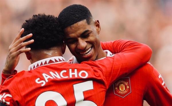 مانشستر يونايتد يفوز علي ليستر سيتي 3-0 في الدوري الإنجليزي