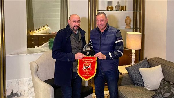 عمدة طنجة يزور بعثة الأهلي