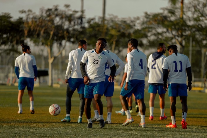 البنك الأهلي يعسكر في الإسماعيلية استعداداً لمباراة سيراميكا كليوباترا