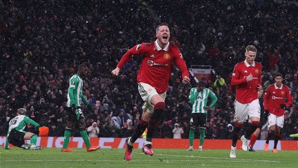 مانشستر يونايتد يفوز على ريال بيتيس 4-1 في الدوري الأوروبي