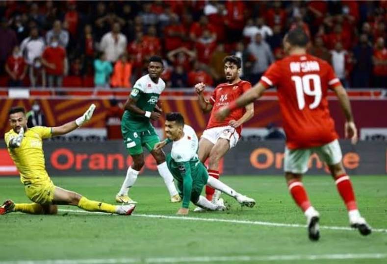 تعرف علي موعد مواجهة الرجاء المغربي والأهلي ومعلق المباراة