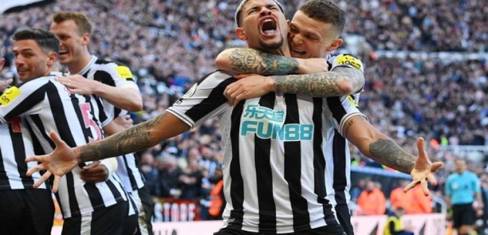 نيوكاسل يونايتد يتأهل رسمياً لدوري أبطال أوروبا بعد غياب دام 20 عاماً