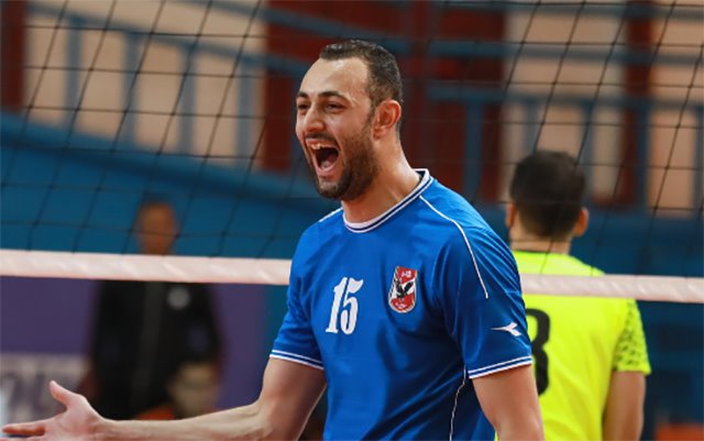 أحمد قطب يرحل عن طائرة الأهلي وينضم لصفوف طلائع الجيش