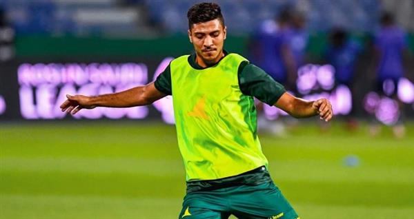 محمد شريف يشارك في تعادل الخليج مع الحزم 1-1 بالدوري السعودي