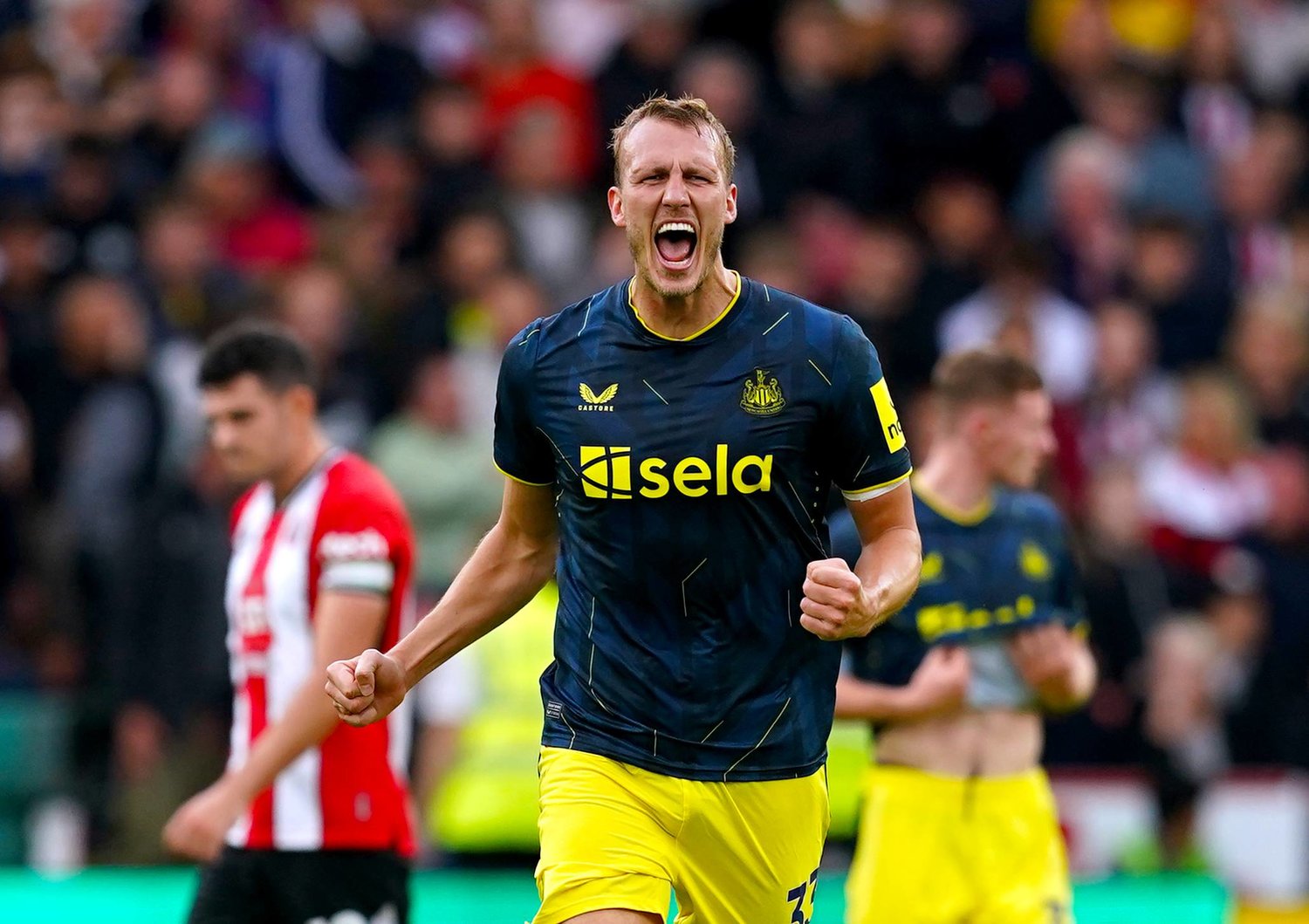 نيوكاسل يسحق شيفيلد بثمانية في أكبر انتصار هذا الموسم بالدوري الإنجليزي