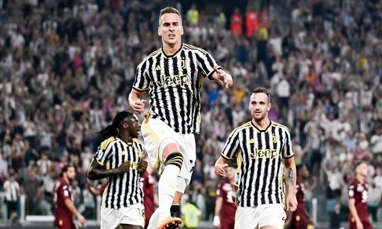 يوفنتوس يستضيف روما اليوم في قمة مرتقبة بالدوري الإيطالي