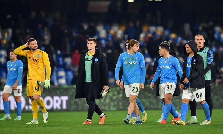 نابولي يتعادل مع مونزا بدون أهداف في الدوري الإيطالي