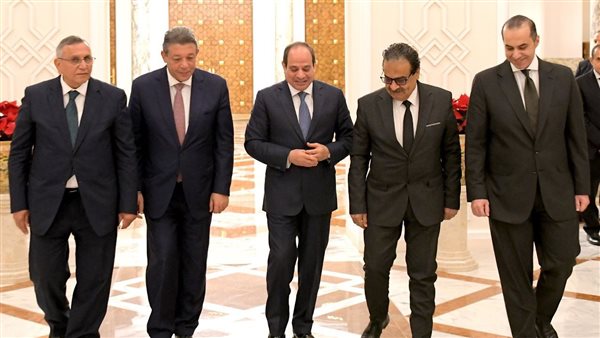السيسي يستقبل حازم عمر وفريد زهران وعبد السند يمامة بقصر الاتحادية