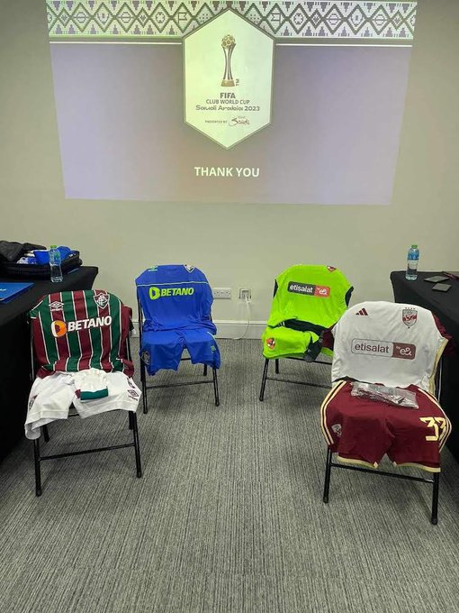 الأهلي يرتدي الزي البديل أمام فلومينينيسي البرازيلي