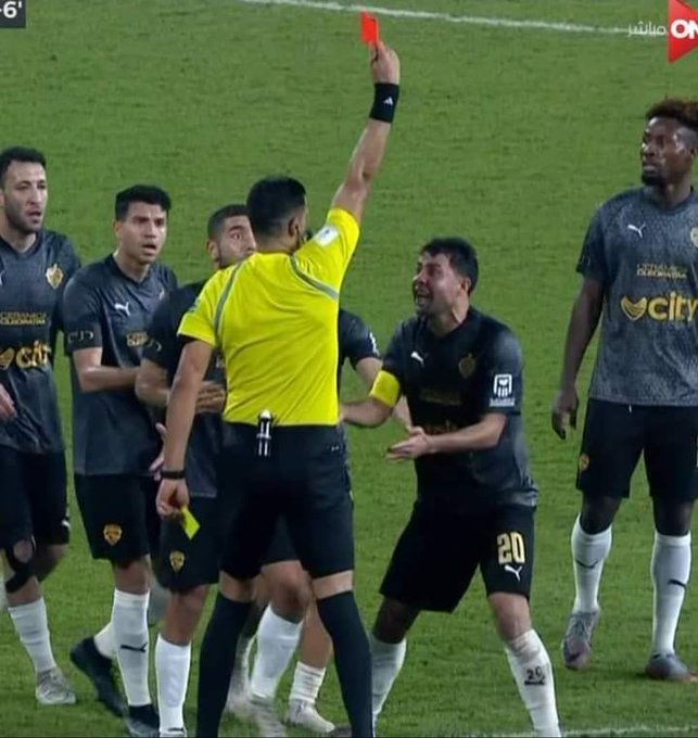 إيقاف محمد إبراهيم لاعب سيراميكا 4 مباريات لما بدر منه في مباراة الأهلي