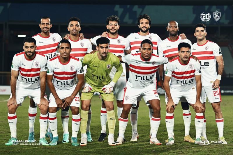 الزمالك بالزي الأبيض التقليدي أمام ساجرادا الأنجولي في الكونفدرالية