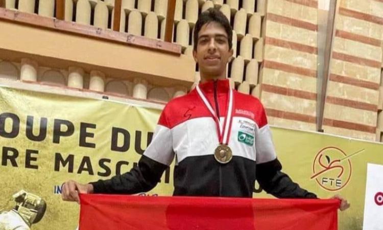أحمد هشام يحصد برونزية كأس العالم لسلاح السيف بالمجر