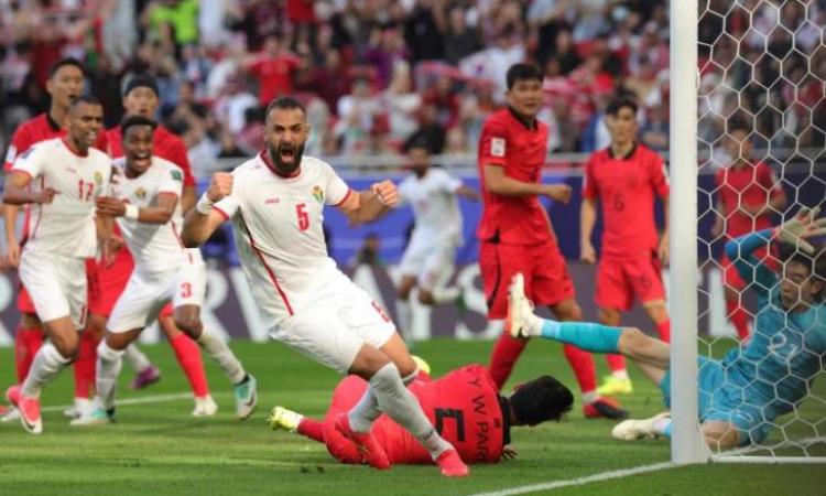 كوريا الجنوبية تخطف تعادلاً قاتلاً 2-2 أمام الأردن في كأس آسيا