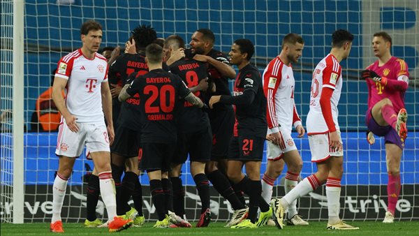 باير ليفركوزن يقسو على بايرن ميونخ 3-0 في الدوري الألماني