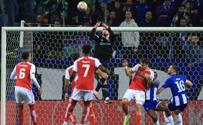 بورتو يفوز على أرسنال بهدف قاتل في ذهاب دور الـ16 لدوري الأبطال