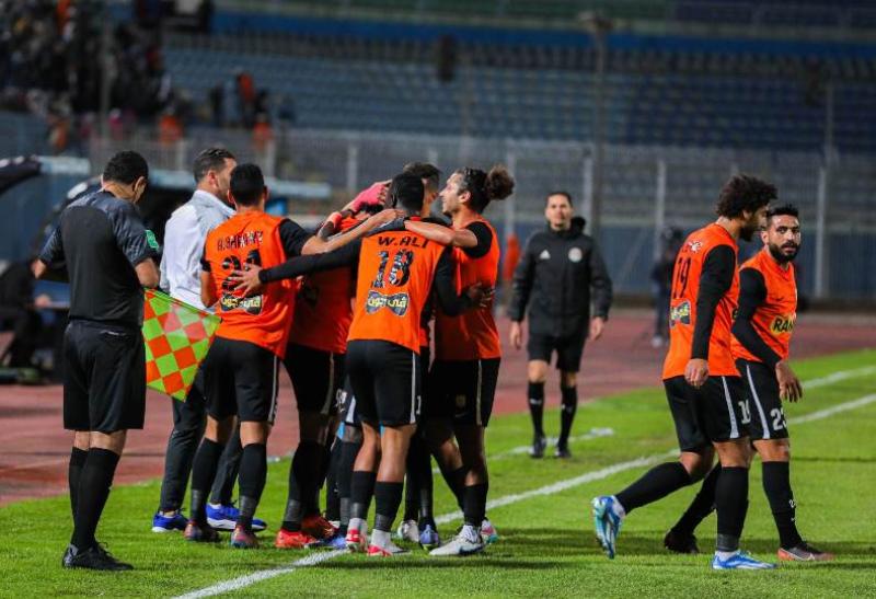 فاركو يفوز على الإسماعيلي 2-0 في الدوري