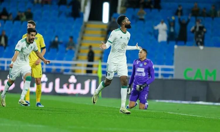 أهلي جدة يفوز على التعاون 1-0 في الدوري السعودي