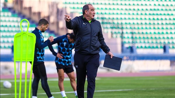 علي ماهر يطالب اللاعبين بالحفاظ على صدارة الدوري