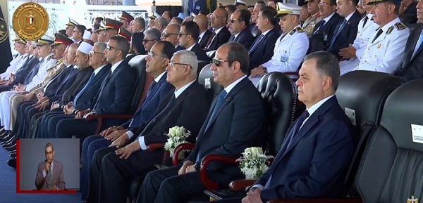 الرئيس السيسي يشهد الاحتفال بتخريج دفعة جديدة من طلبة كلية الشرطة