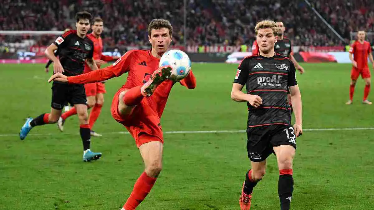 بايرن ميونخ يفوز علي يونيون برلين 3-0 ويعزز صدارته للدوري الألماني