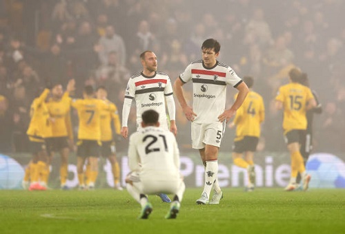 وولفرهامبتون يفوز على مانشستر يونايتد 2-0 في الدوري الإنجليزي