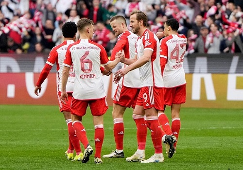 بايرن ميونخ يفوز علي فولفسبورج 3-2 ويبتعد بصدارة الدورى الألمانى