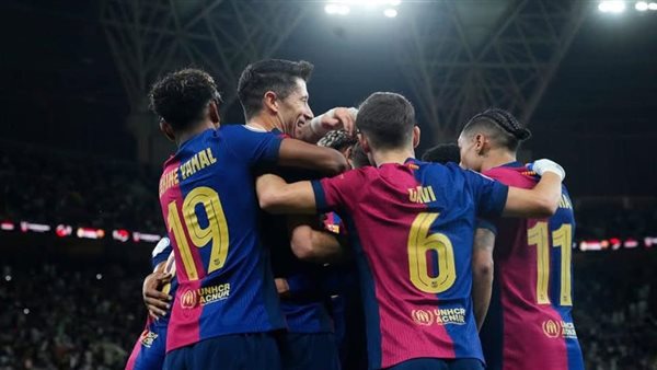 برشلونة يكتسح ريال مدريد 5-2 ويتوج بكأس السوبر الإسباني