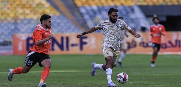 الأهلى يتعادل مع فاركو 1-1 في الدوري