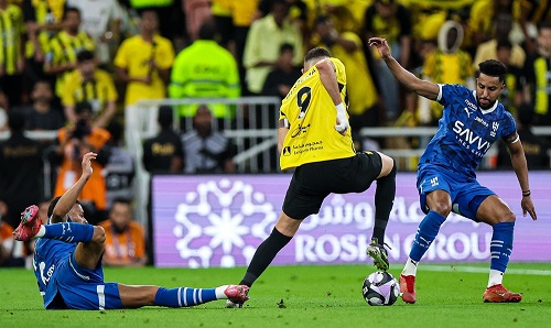 اتحاد جدة يكتسح الهلال 4-1 ويغرد منفرداً علي قمة الدوري السعودي