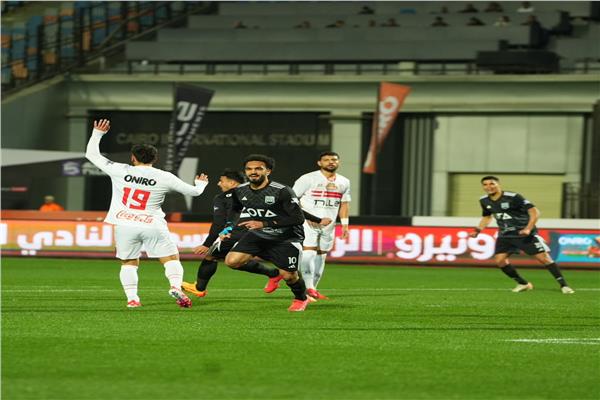 الزمالك يتعادل مع زد 1-1 في الشوط الأول