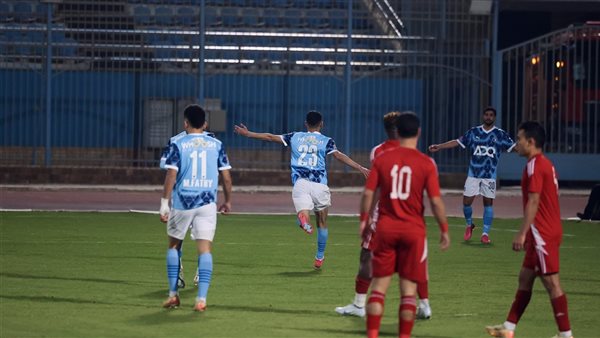 بيراميدز يكتسح الحرس 3-0 ويتصدر الدوري