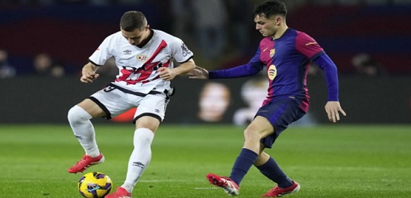 برشلونة يهزم فاليكانو 1-0 ويستعيد صدارة الليجا