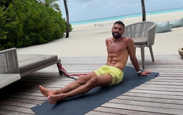 محمد صلاح يستمتع بإجازته الصيفية على البحر