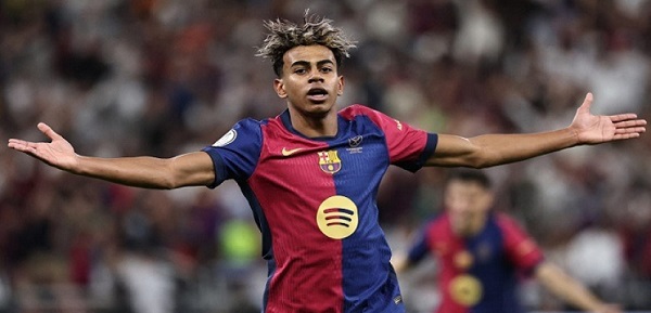 برشلونة يمنح لامين يامال القميص الأسطوري رقم 10