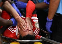 جمال موسيالا يتعرض لإصابة خطيرة في مباراة بايرن وباريس