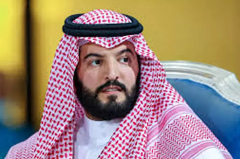 فهد بن نافل يعلن رحيله عن رئاسة نادي الهلال السعودي