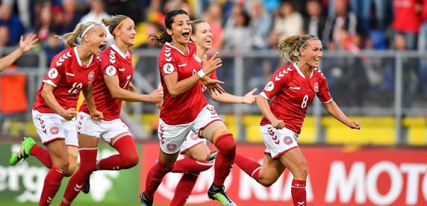 بولندا تواجه الدانمارك الليلة فى كأس أمم أوروبا للسيدات بسويسرا