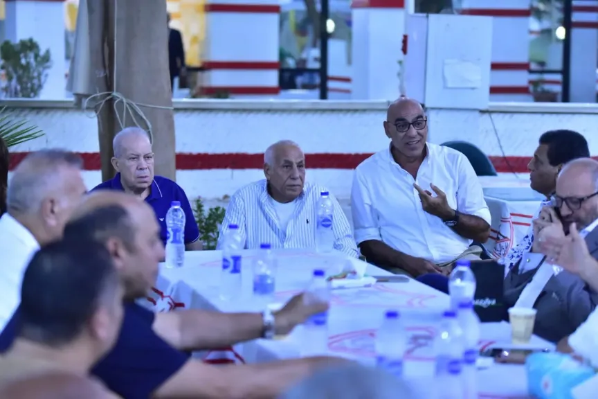 رموز الزمالك يناشدون القيادة السياسية بعدم سحب أرض 6 أكتوبر