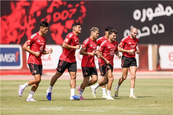 الأهلي يواصل تدريباته استعداداً لمباراة المحلة