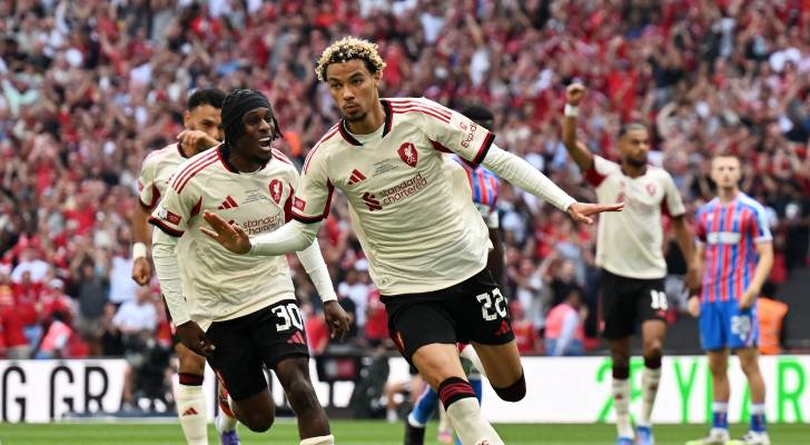 ليفربول يفوز على بورنموث 4-2 في افتتاح الدوري الإنجليزي