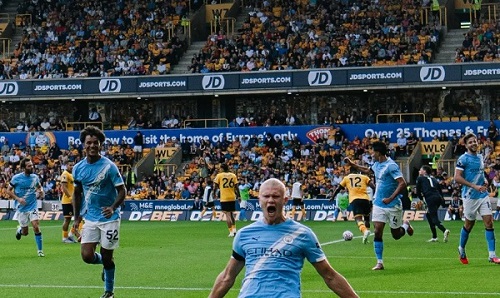 مانشستر سيتي يهزم ولفرهامبتون 4-0 في بداية مشواره بالدوري الإنجليزي