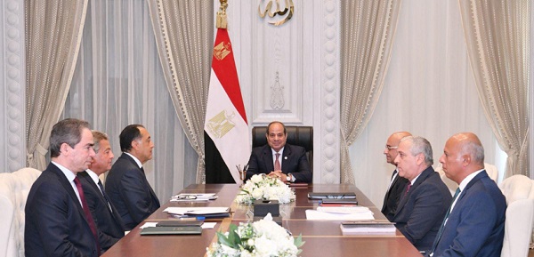 السيسي يؤكد التزام الدولة بإعلاء حرية التعبير واحتضان كافة الآراء الوطنية ضمن المنظومة الإعلامية