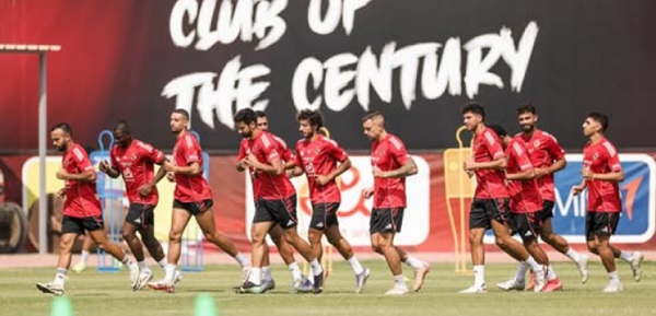 الأهلى يتوجه إلى كفر الشيخ اليوم استعداداً لمواجهة غزل المحلة