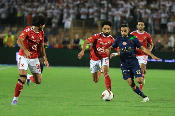 الأهلي يفوز على الزمالك 2-1 في القمة 131