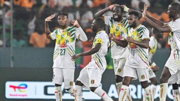 جزر القمر تهزم أفريقيا الوسطى 2-0 في تصفيات أفريقيا للمونديال