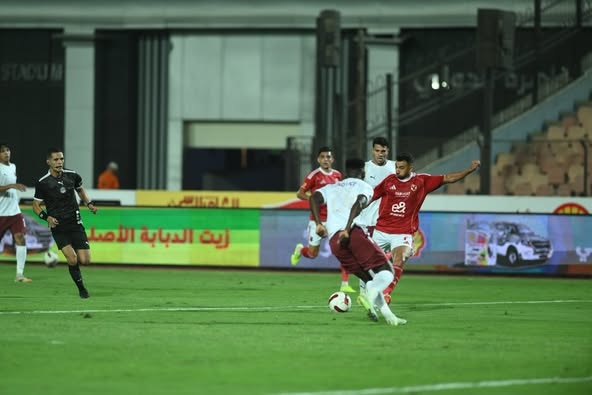 الأهلي يفوز على سيراميكا كليوباترا 1-0 في الدوري