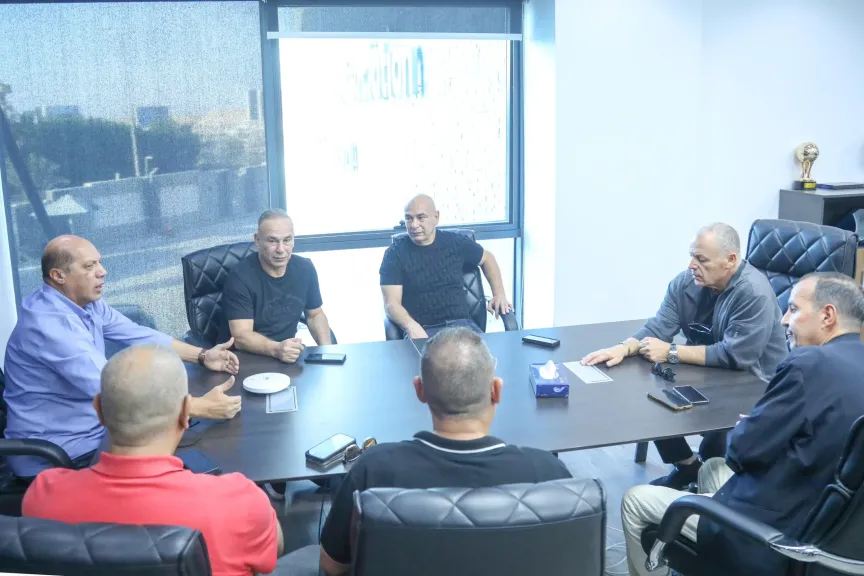 أبو ريدة يعقد اجتماع تنسيقي مع التوأم وجهاز منتخب مصر