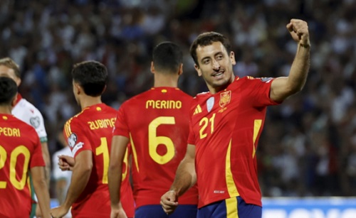 إسبانيا تفوز علي جورجيا 2-0 في تصفيات كأس العالم