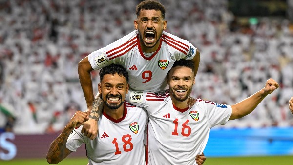 الإمارات تفوز على عمان 2-1 في تصفيات كأس العالم